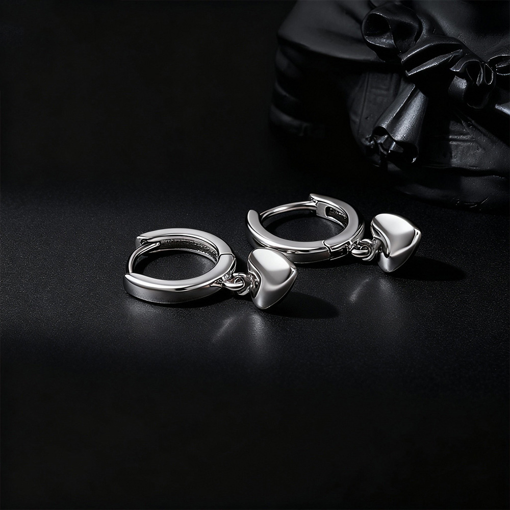 925 Ayar Gümüş Kalp Küpe Kadın - Chrome Hearts Ring incelemesi ve fiyatı